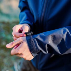 Voyager Jacket - WA01J-NAV22-LIFESTYLE_3.jpg