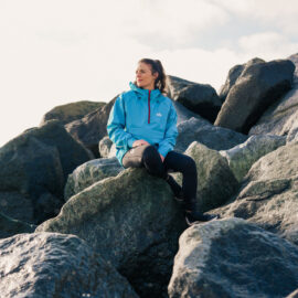 Verso Lite Jacket - V102J-BLU41-LIFESTYLE_8.jpg